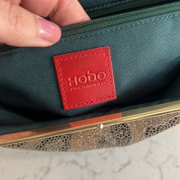 HOBO Lauren Cheetah Shimmer print - Picture 8 of 12